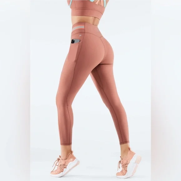 Fabletics Motion365® High-Waisted 7/8 Legging - Picture 2 of 8